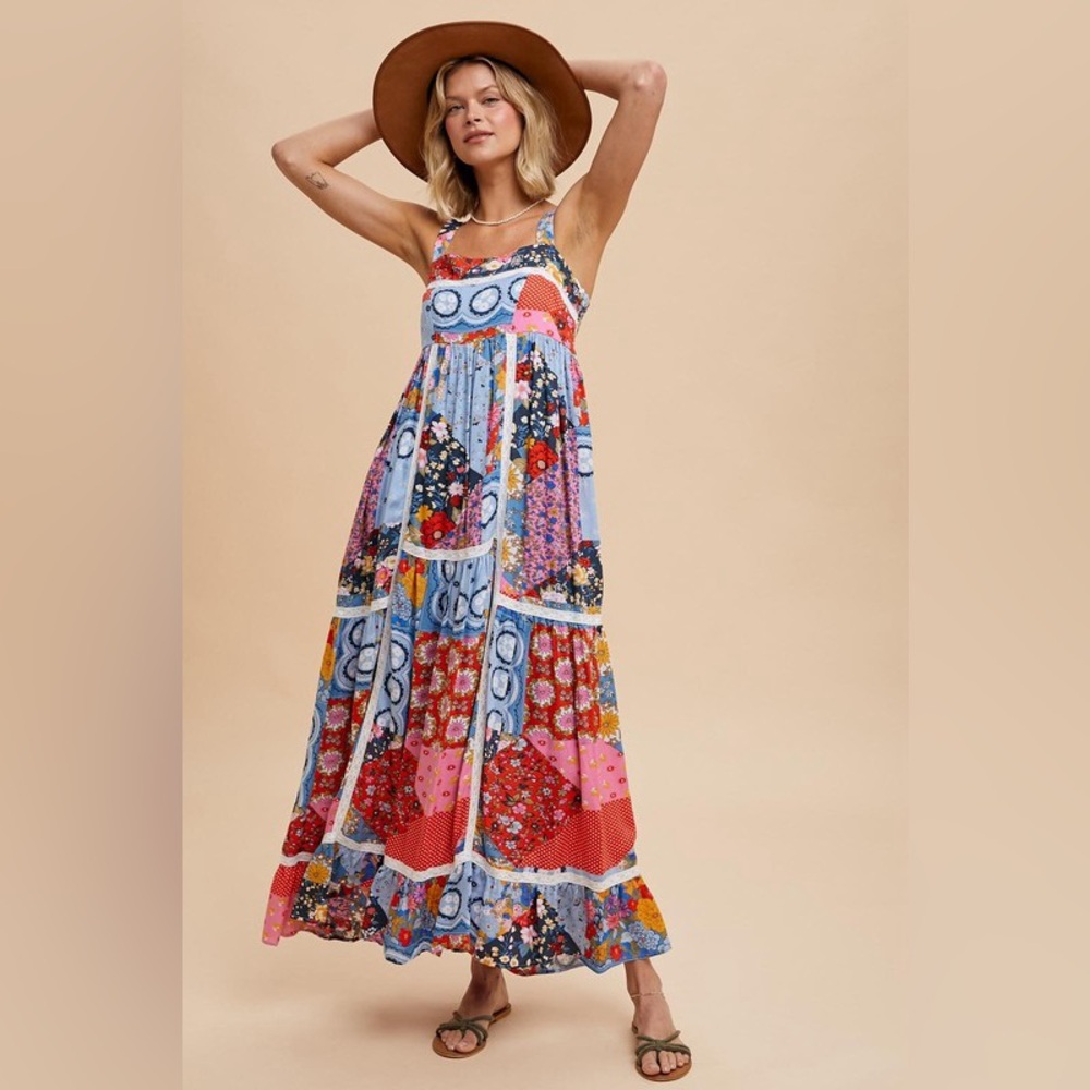 PATCHWORK TILED PRINT MAXI DRESS - Picture 2 of 7